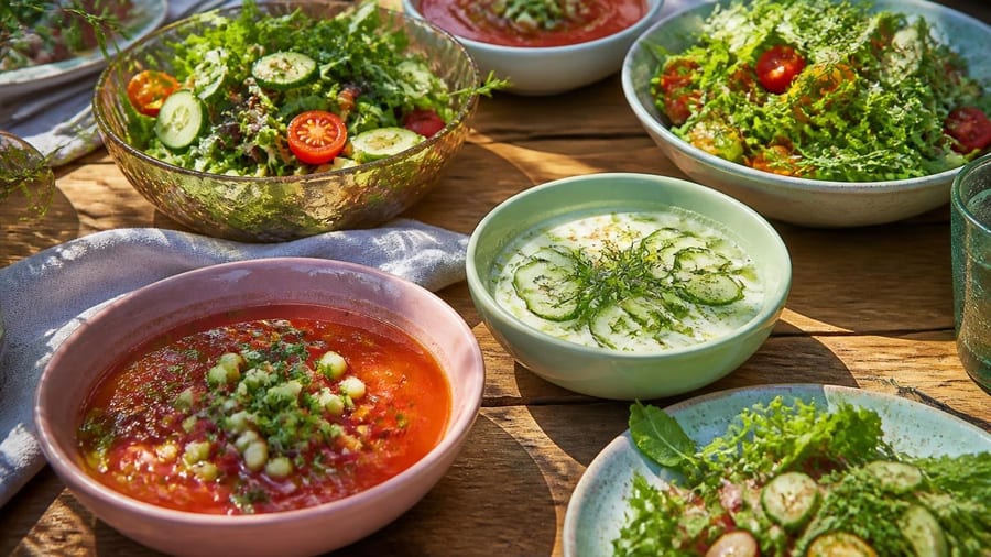 Kalte Suppen & knackige Salate: Die 30 leckersten Rezepte für die leichte Sommerküche bei 30 Grad